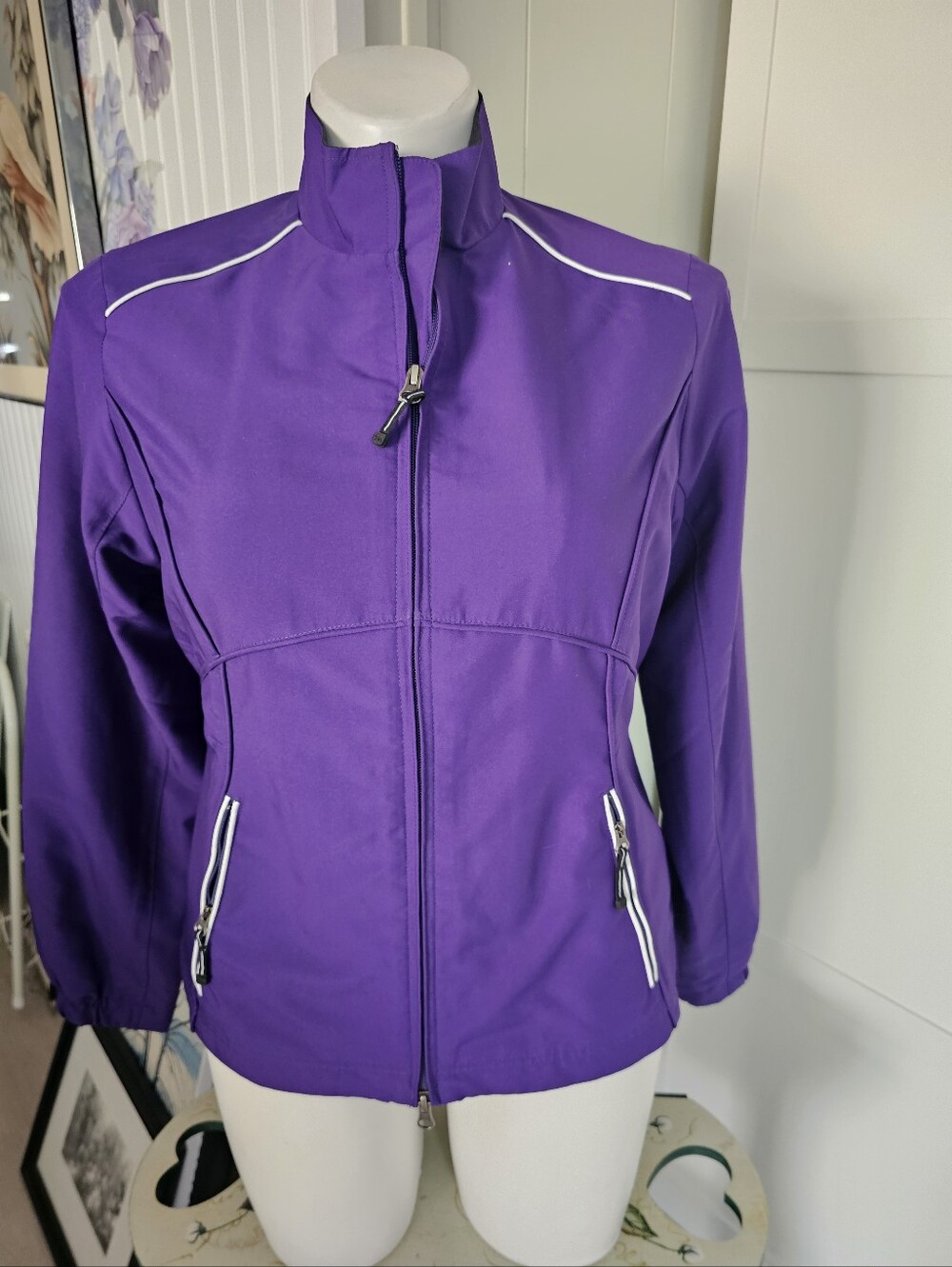 Cutter Buck Womens Jacket Medium M (10-12) Purple Full Zip Windbreaker NWOT NWOT